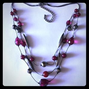 🌺 Dazzling Burgundy & Silver Necklace